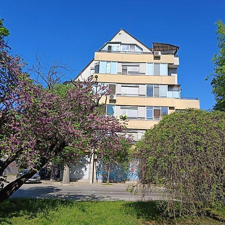Mdm Apartment City Center Felicita Deluxe Ruse Extérieur photo