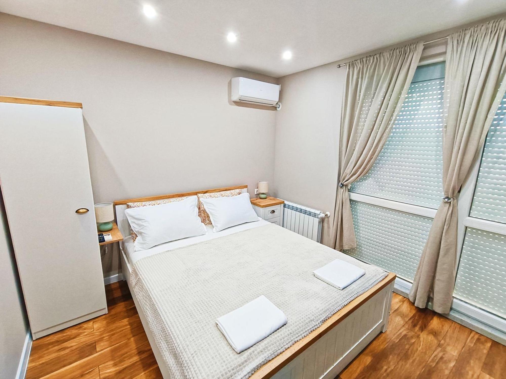 Mdm Apartment City Center Felicita Deluxe Ruse Extérieur photo